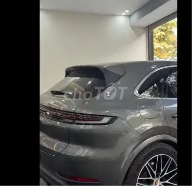 Porsche Cayenne 2023 photo 2