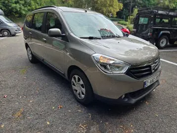 Dacia Lodgy 2014 photo 2