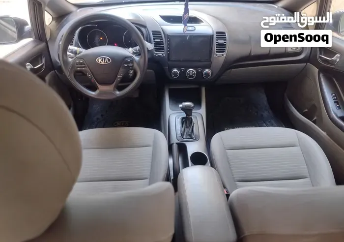Kia Forte 2015 photo 2
