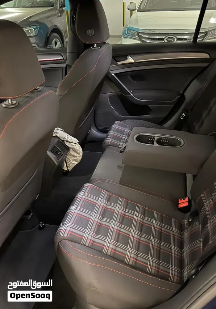 Volkswagen Golf Gti 2018 photo 3