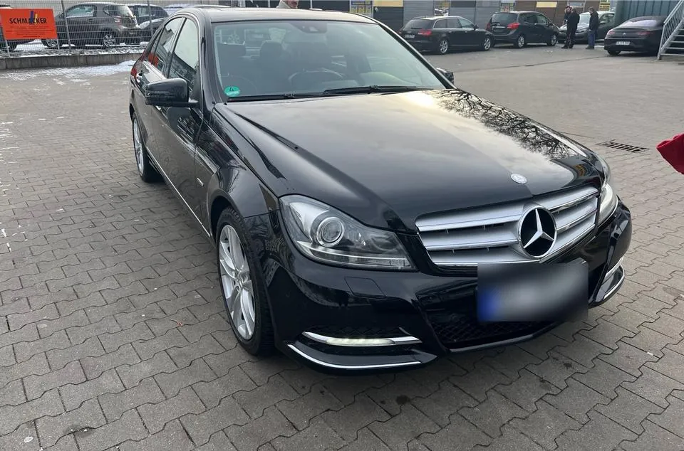 Mercedes-Benz C200 W204