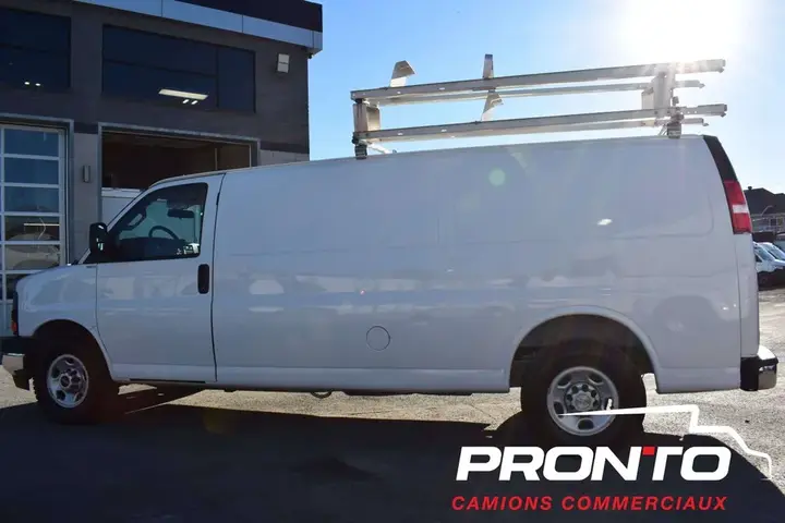 GMC Savana 2019 photo 4