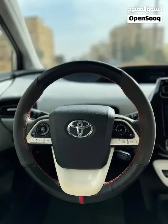 Toyota Prius 2018 photo 3