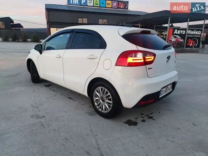 Kia Rio 2013 photo 4