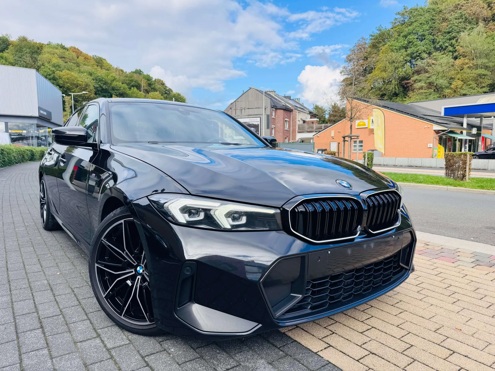 BMW 316 2023 photo 2