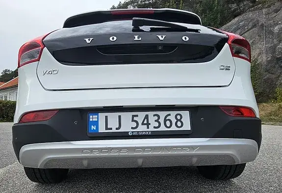 Volvo V40 Cross Country 2014 photo 4