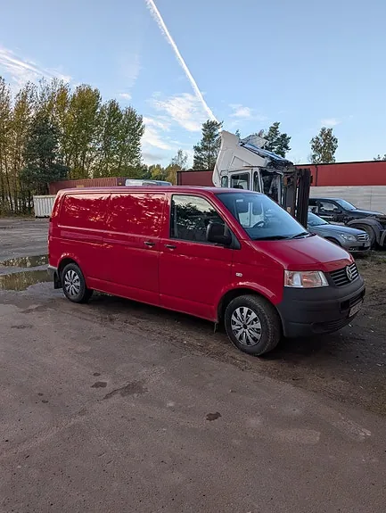 Volkswagen Transporter 2009 photo 2