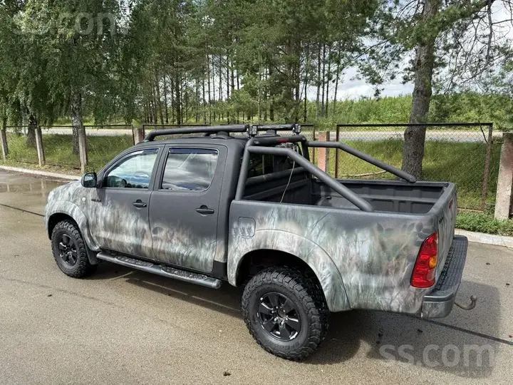 Toyota Hilux 2011 photo 5