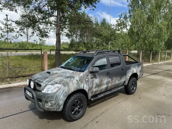 Toyota Hilux 2011 photo 4