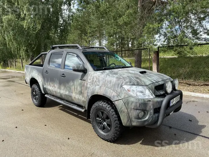Toyota Hilux