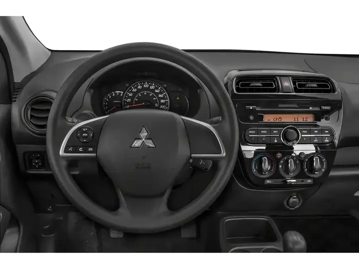 Mitsubishi Mirage 2017 photo 4