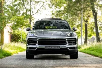 Porsche Cayenne 2019 photo 2