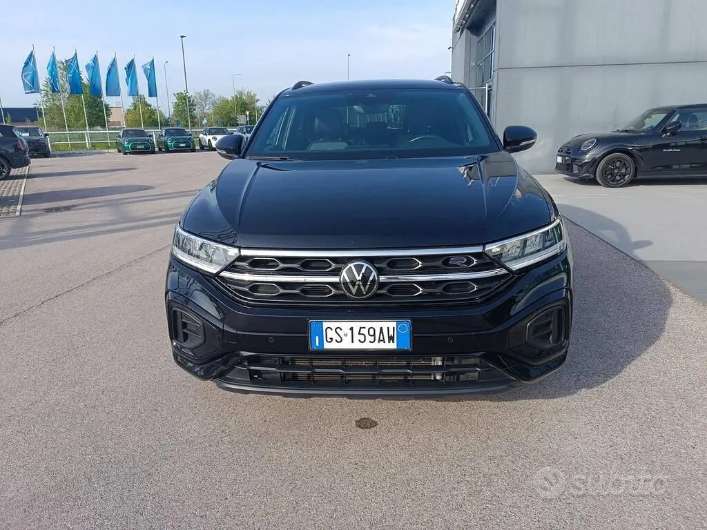 Volkswagen T-Roc 2024 photo 2