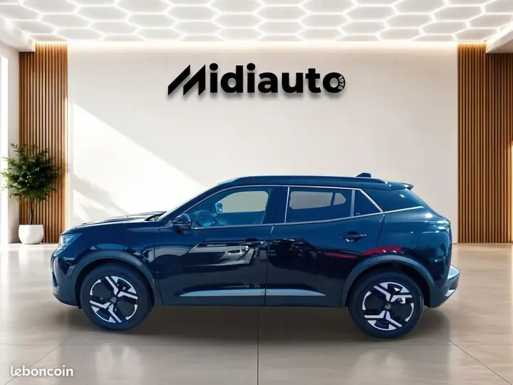 Peugeot 2008 2024 photo 2