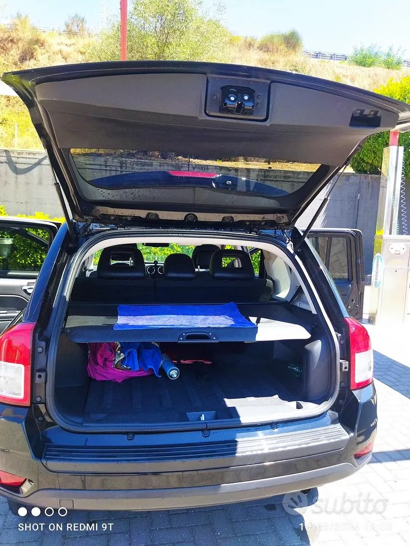 Jeep Compass 2011 photo 4