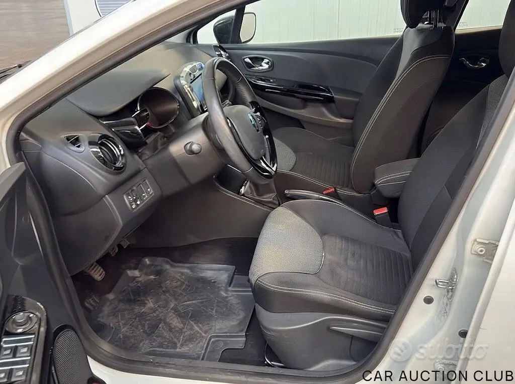 Renault Clio 2013 photo 3