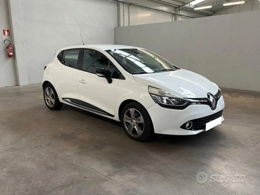 Renault Clio 2013 photo 4