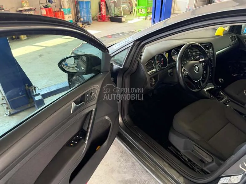 Volkswagen Golf 2018 photo 3