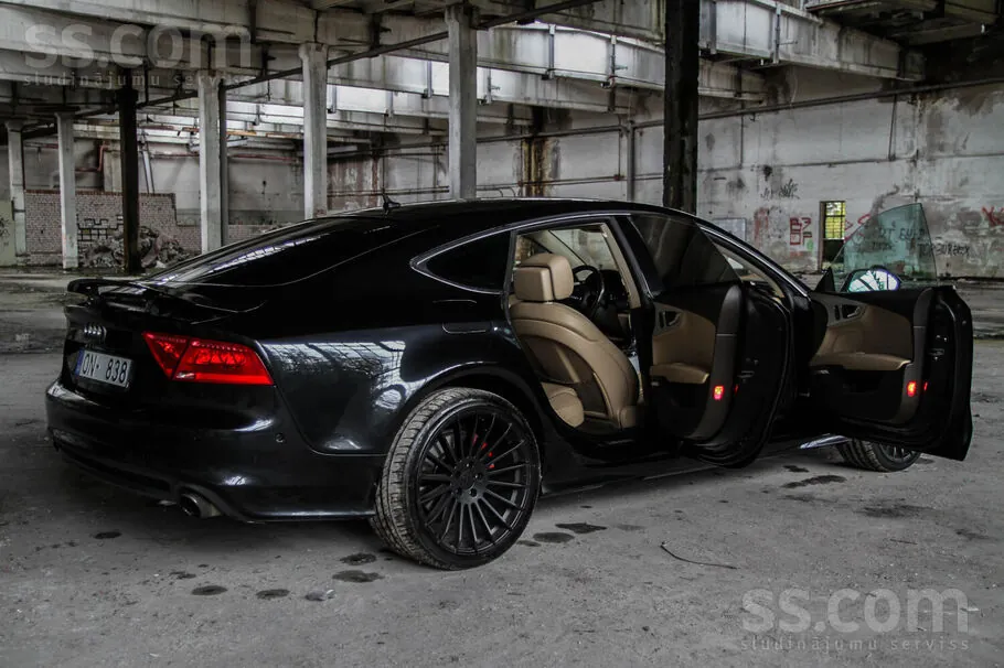 Audi A7 2012 photo 3