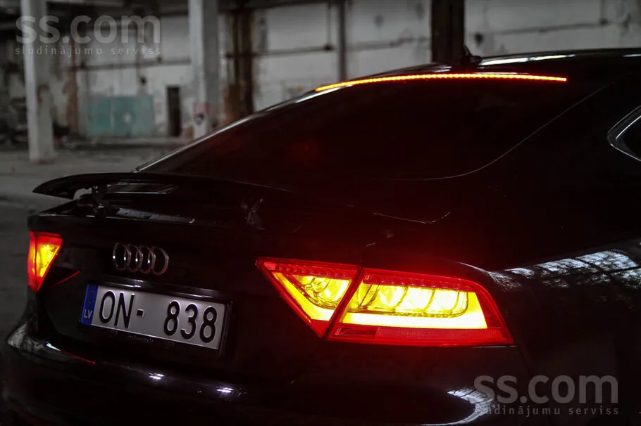 Audi A7 2012 photo 4