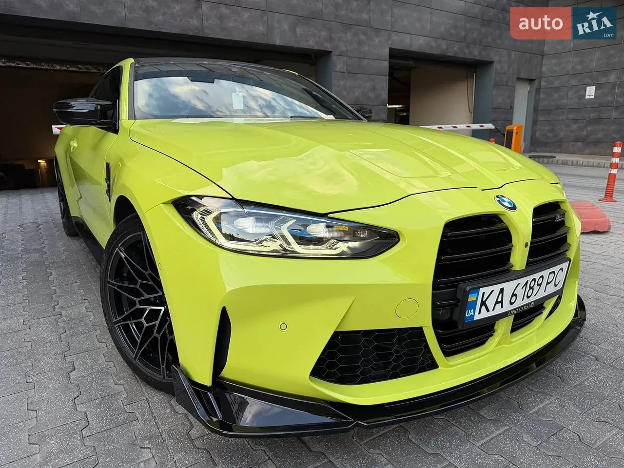 BMW M4 2022 photo 5
