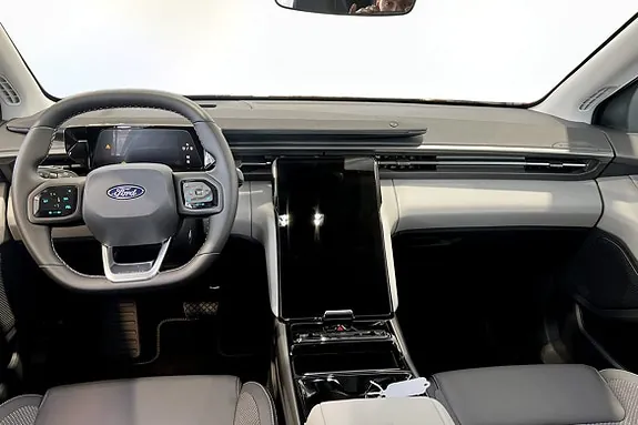 Ford Explorer 2024 photo 4