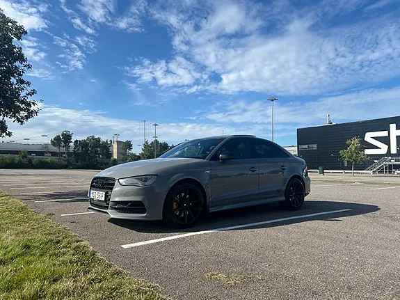 Audi A3 2016 photo 2