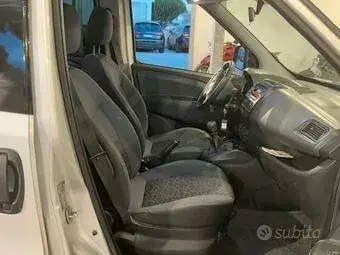 Fiat Doblo 2010 photo 4