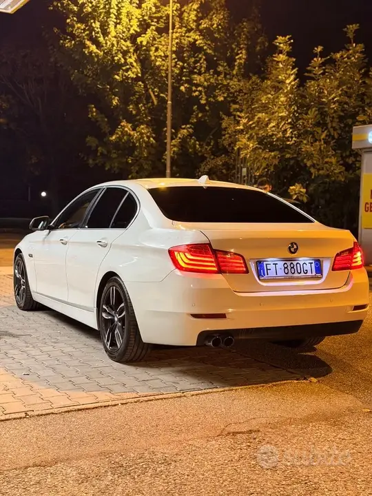 BMW 5 Series 2013 photo 2