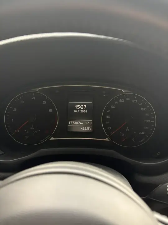 Audi A1 2012 photo 2