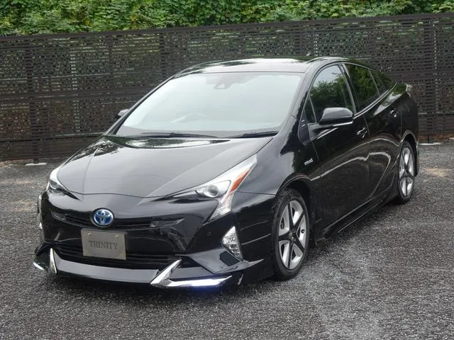 Toyota Prius 2017 photo 3