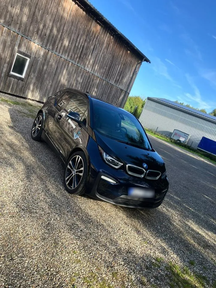 BMW I3