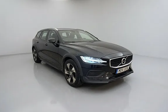 Volvo V60 Cross Country 2020 photo 2