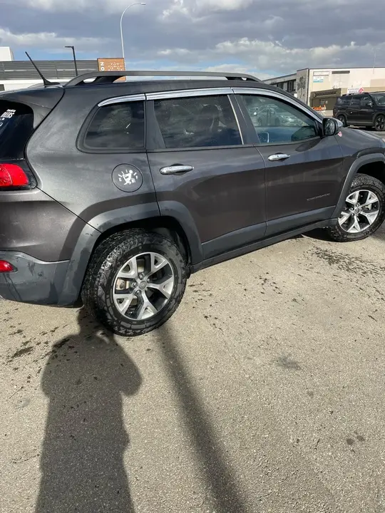 Jeep Cherokee 2015 photo 3