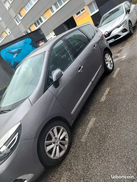 Renault Grand Scenic