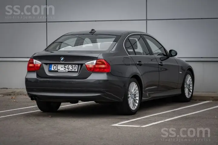 BMW 325I 2006 photo 4