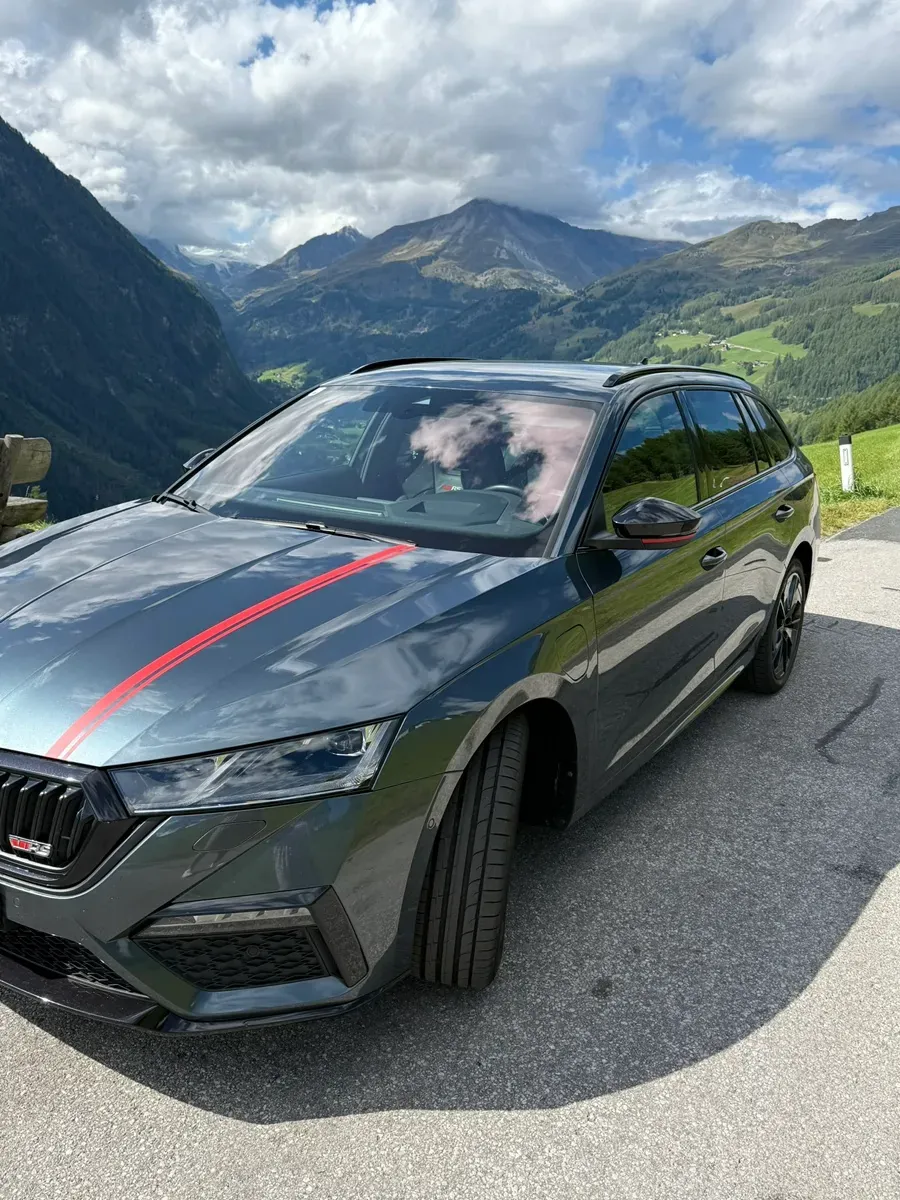 Skoda Octavia 2021 photo 3