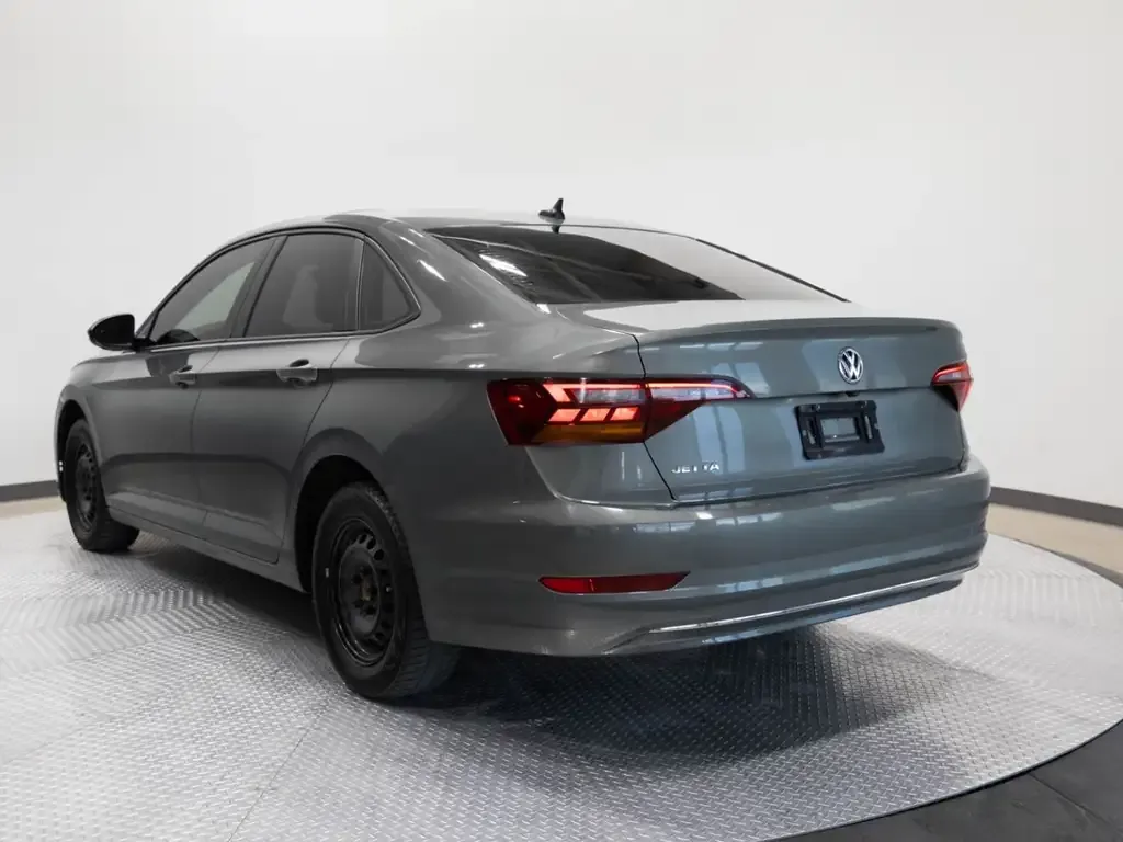 Volkswagen Jetta 2019 photo 3