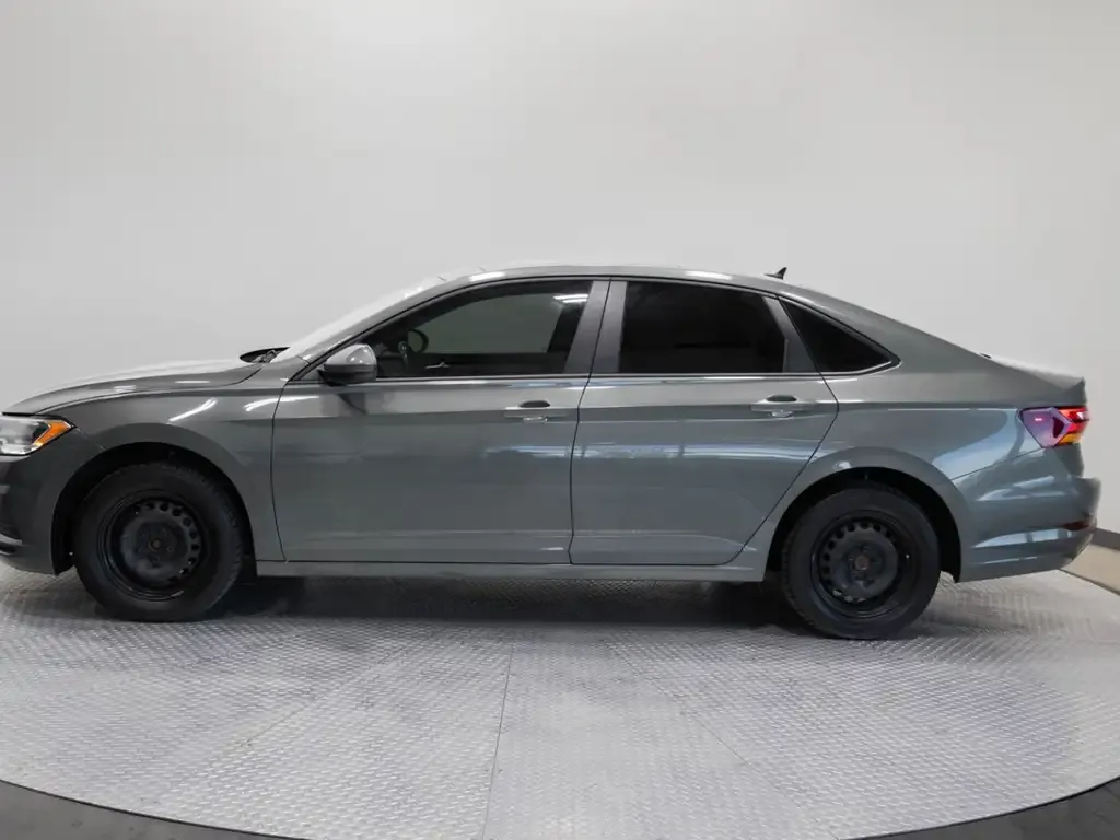 Volkswagen Jetta 2019 photo 2