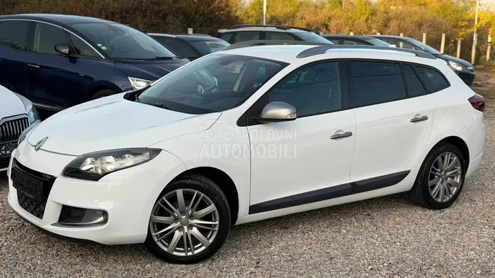 Renault Megane 2012 photo 2
