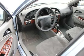 Daewoo Nubira 2002 photo 2