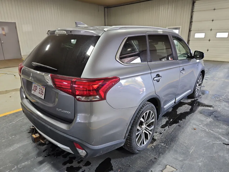 Mitsubishi Outlander 2017 photo 5