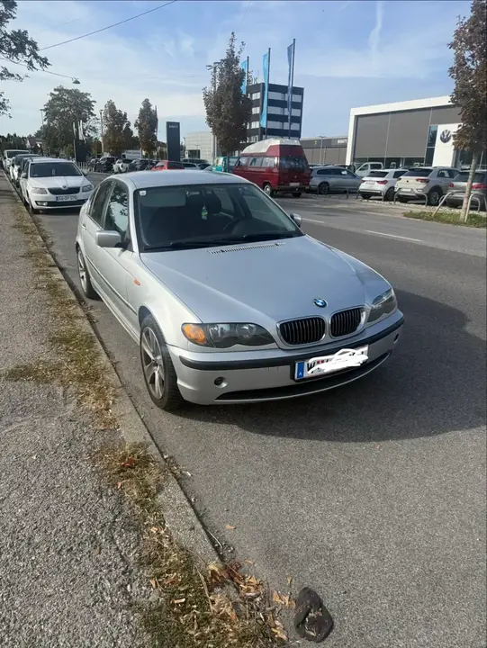 BMW 3 Series 2002 photo 3