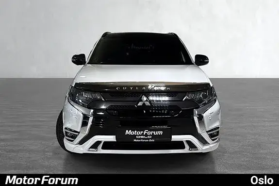 Mitsubishi Outlander 2020 photo 2
