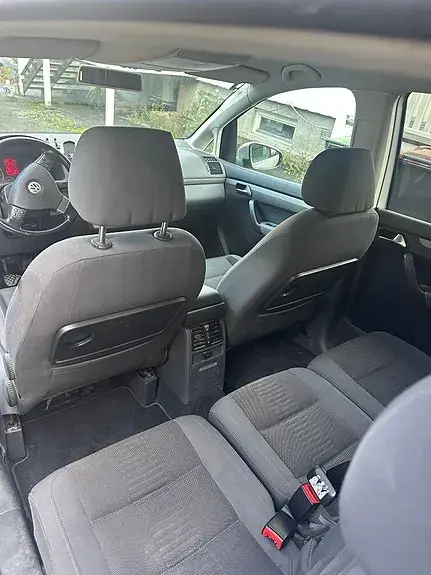 Volkswagen Touran 2010 photo 5