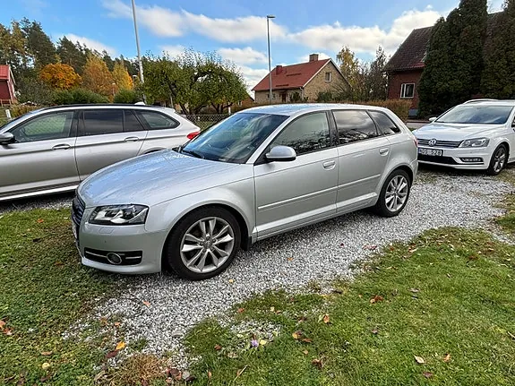 Audi A3 2012 photo 3