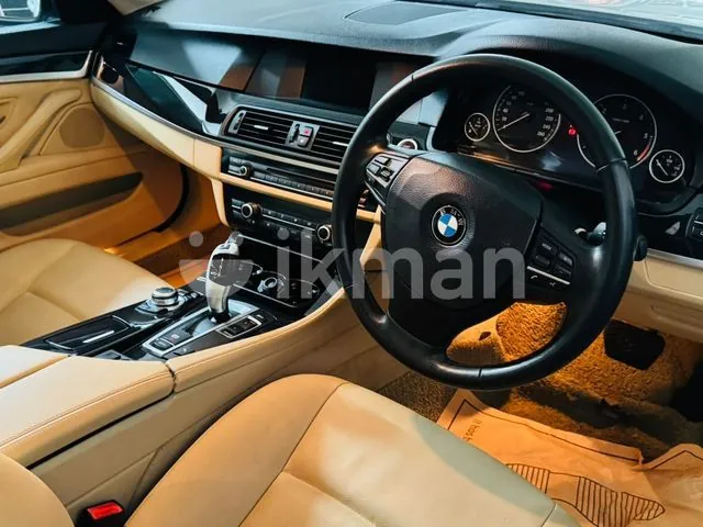 BMW 520D 2012 photo 2