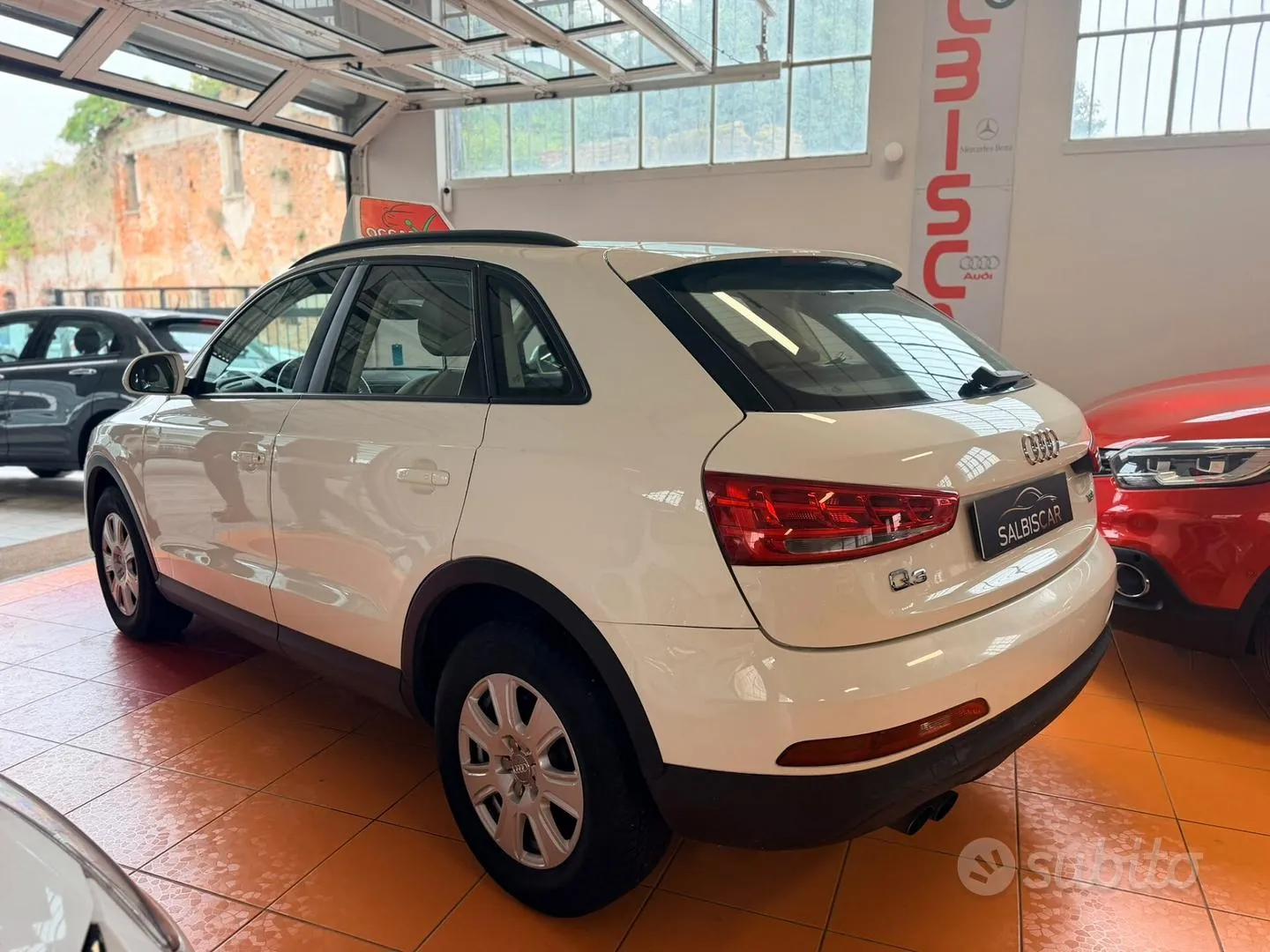 Audi Q3 2012 photo 4