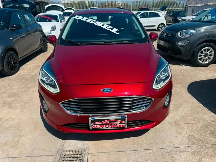Ford Fiesta 2017 photo 2