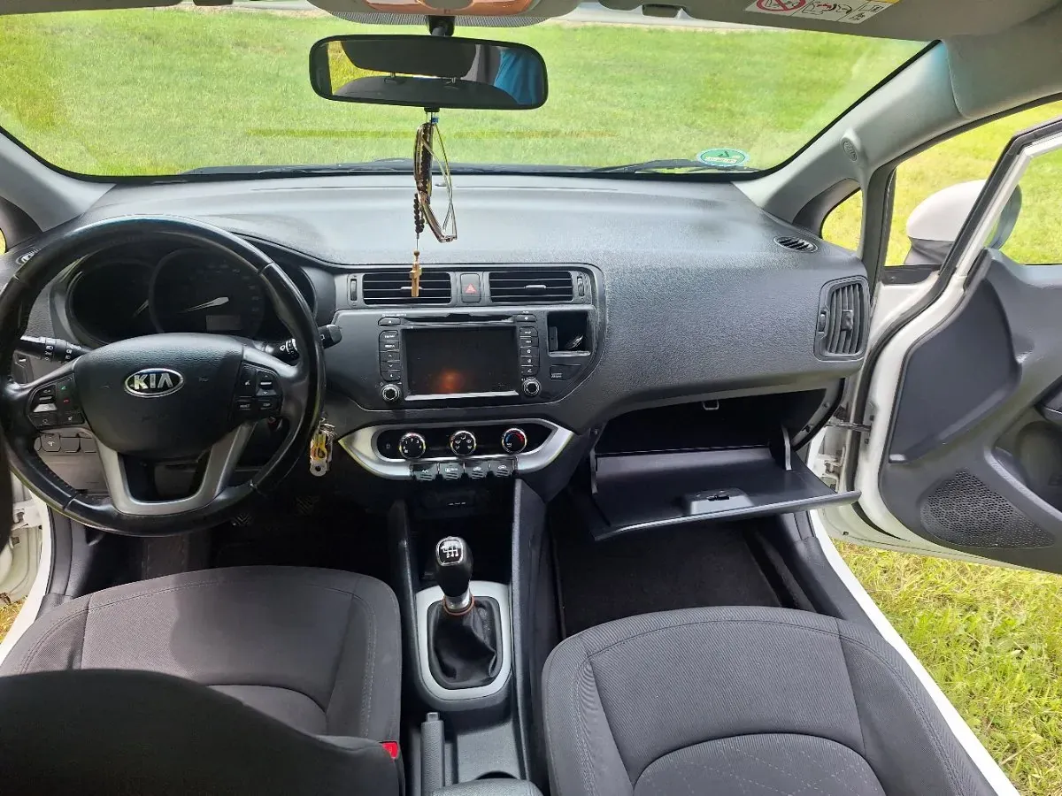 Kia Rio 2014 photo 3